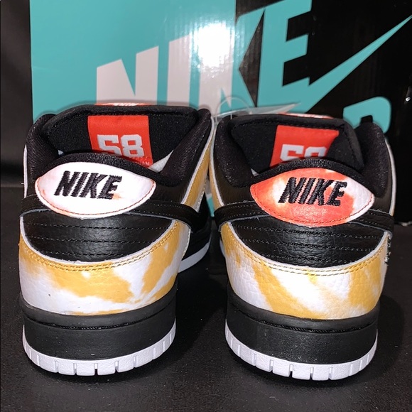 Nike SB Dunk Low Tie-Dye “Raygun” - Picture 4 of 7